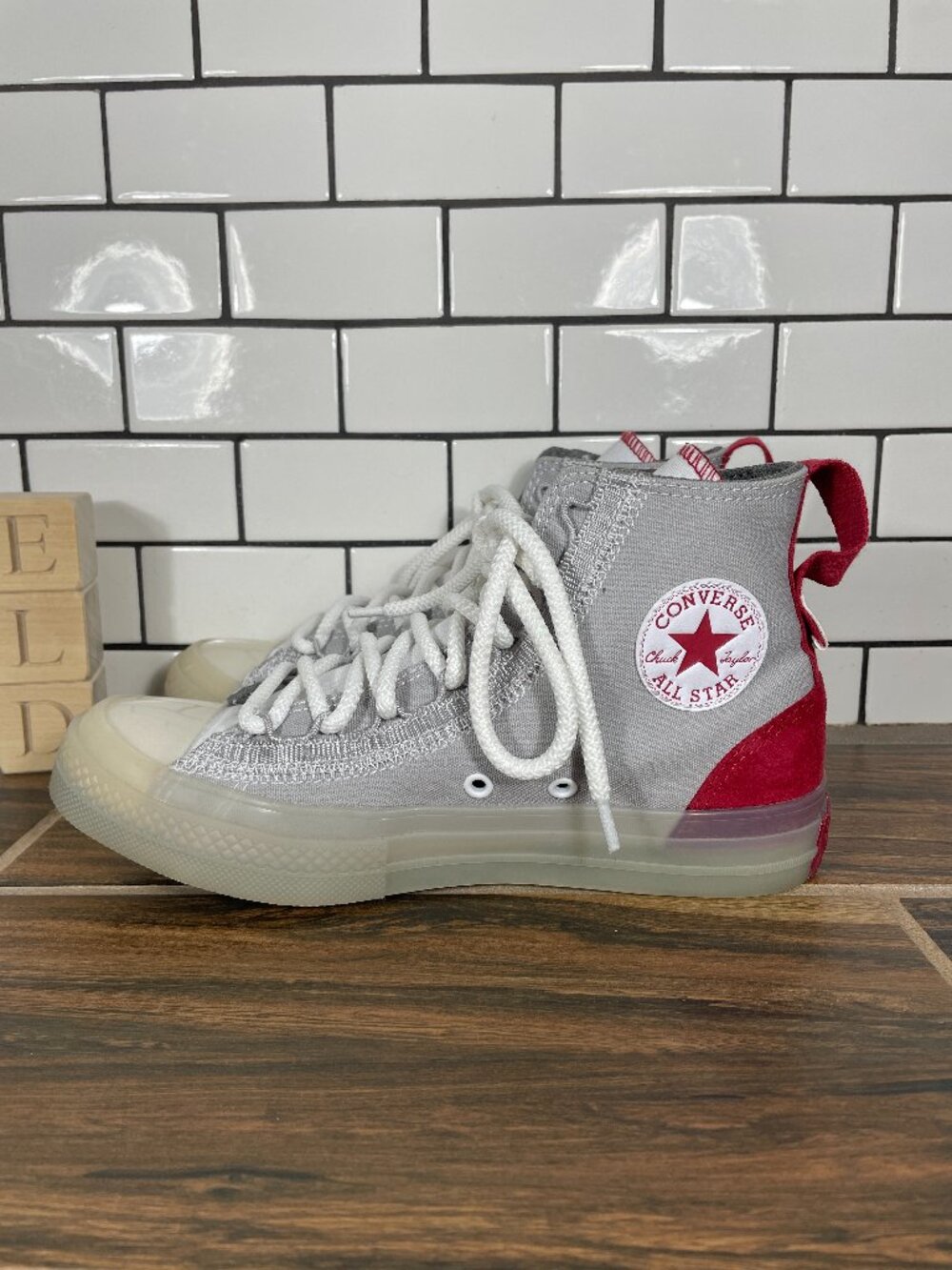 Converse Chuck Taylor All Star CX EXP2 High Womens Size 7 Gray Red Sneakers
